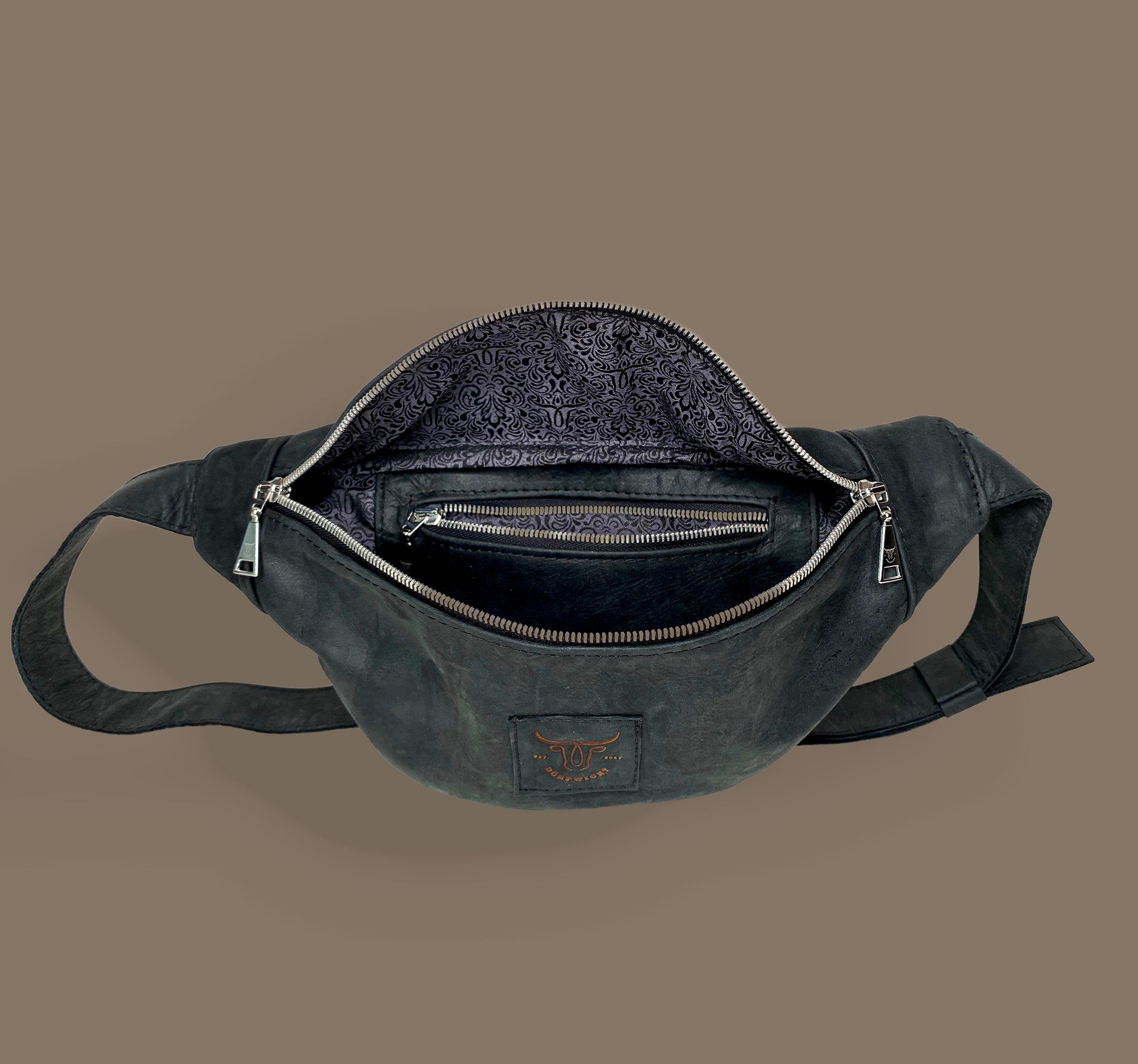 Belly Bag's „Chrissi“