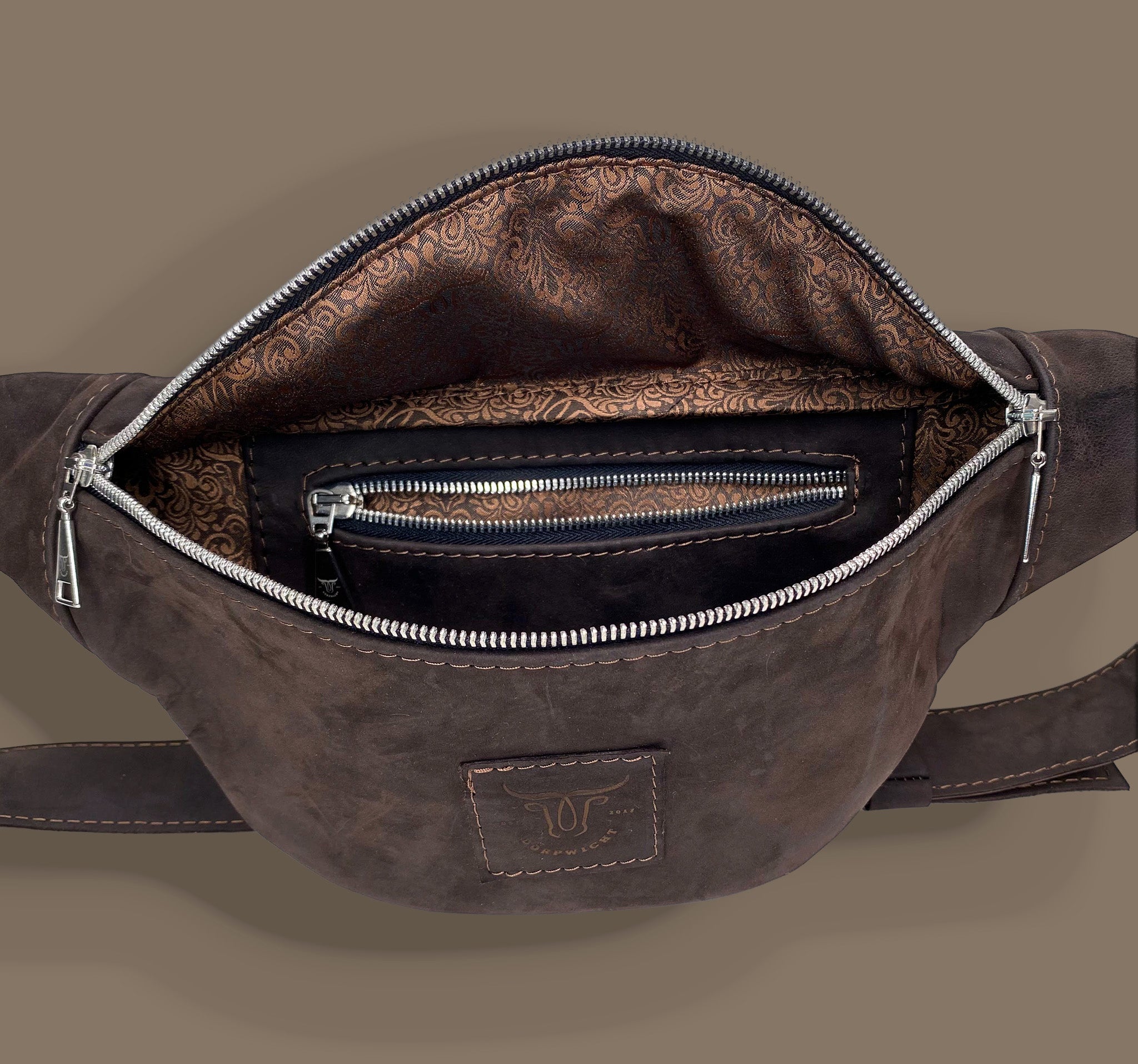 Belly Bag's „Chrissi“