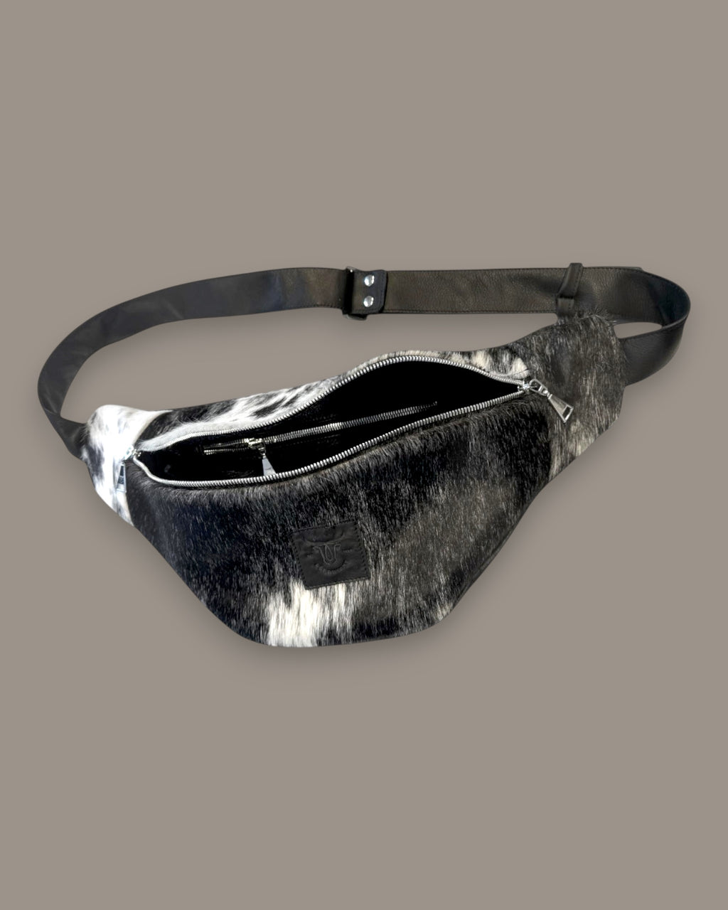 Belly Bag's „Chrissi“ Kuhfell