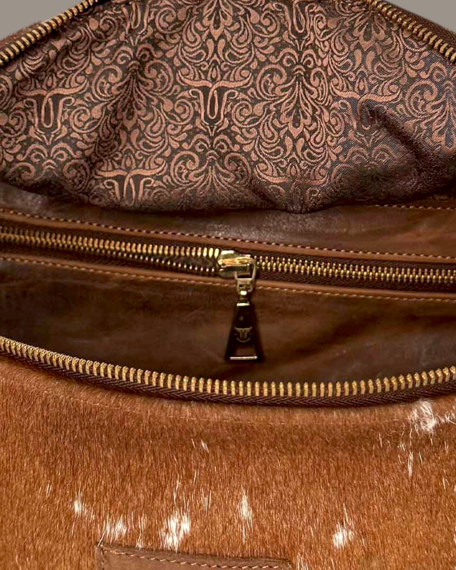 Belly Bag's „Chrissi“ Kuhfell